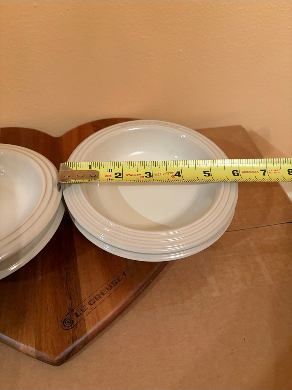 Le Creuset Cream Stoneware Bowls - Set of 4, Meringue - Picture 10 of 11
